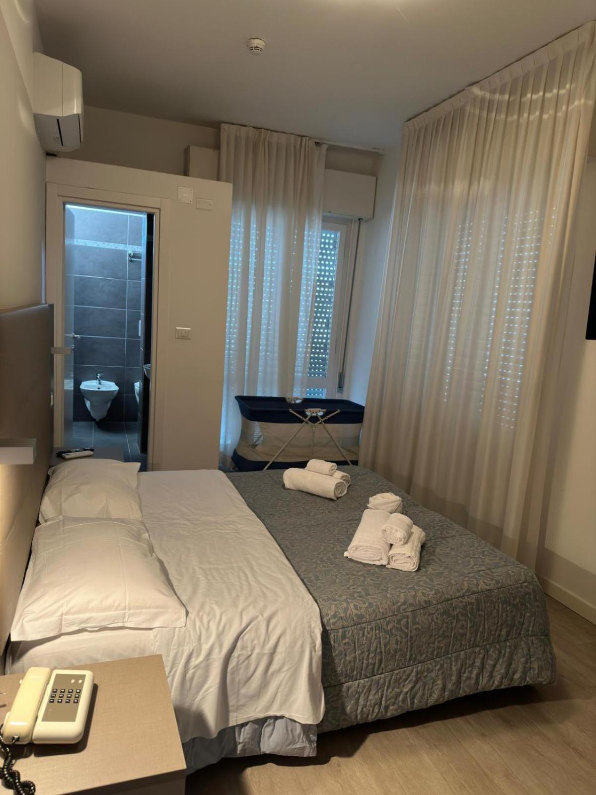 Hotel Annalisa Riccione Luaran gambar
